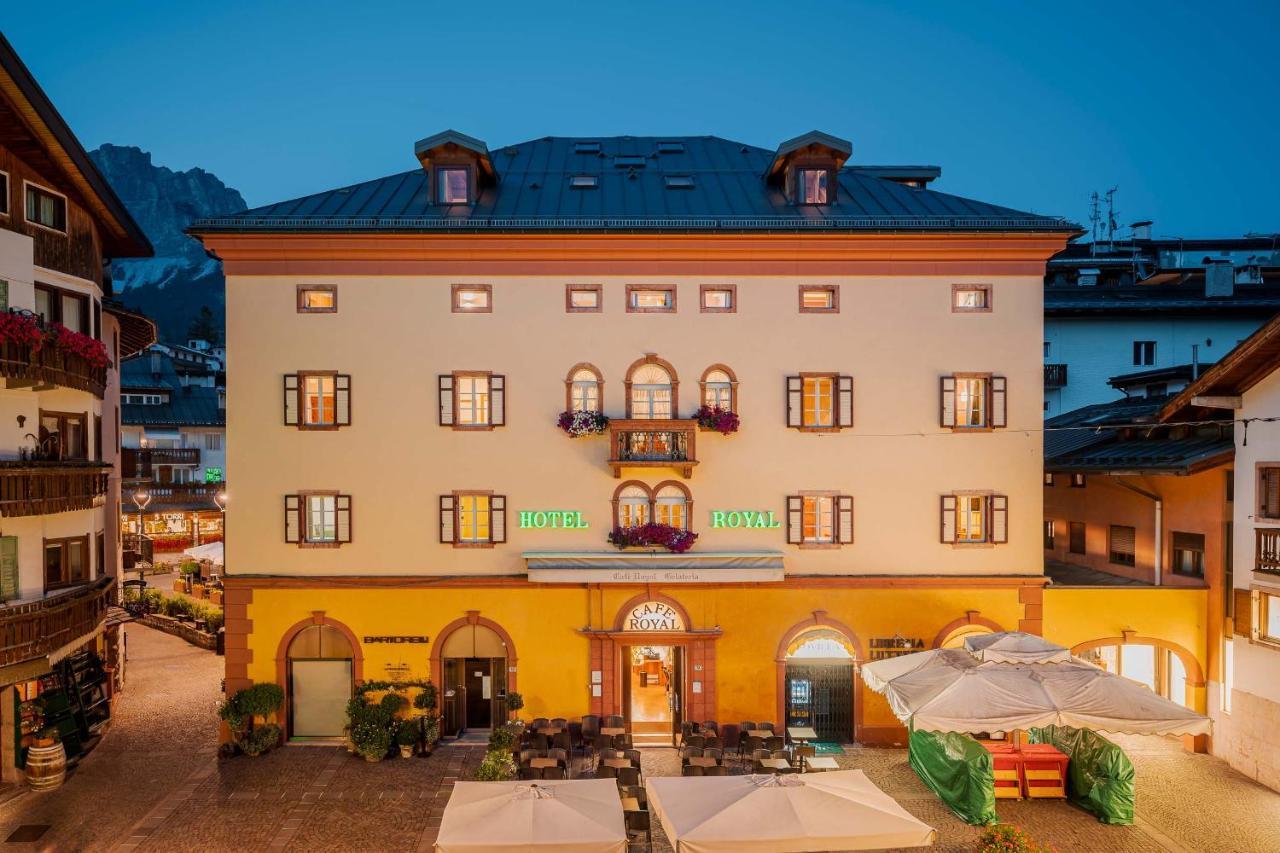 Royal Hotel Cortina Cortina d'Ampezzo Bagian luar foto