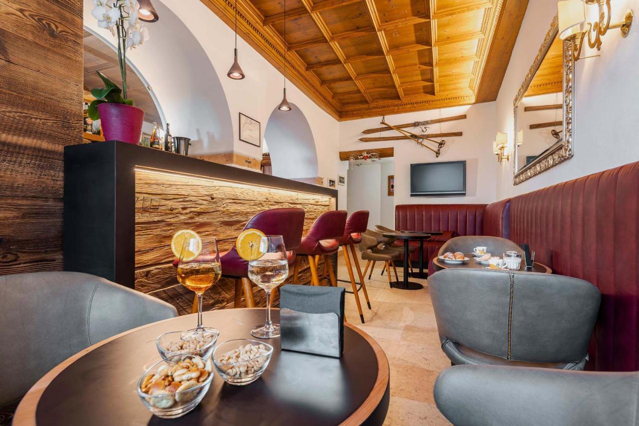 Royal Hotel Cortina Cortina d'Ampezzo Bagian luar foto